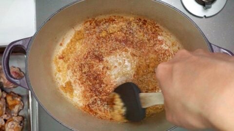 Caramelizing garlic and ginger for Japanese Curry from Scratch.