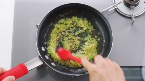 Mixing tare for mazesoba (mazemen).