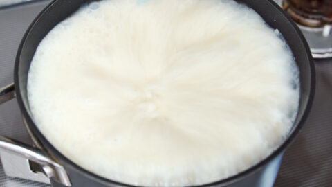 Boiling soymilk panna cotta to dissolve the agar agar.